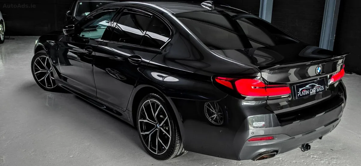 2020 BMW 5-Series – photo 10