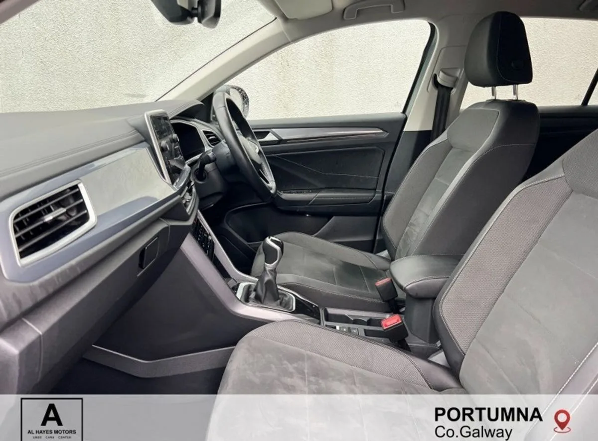 2023 Volkswagen T-Roc – photo 4