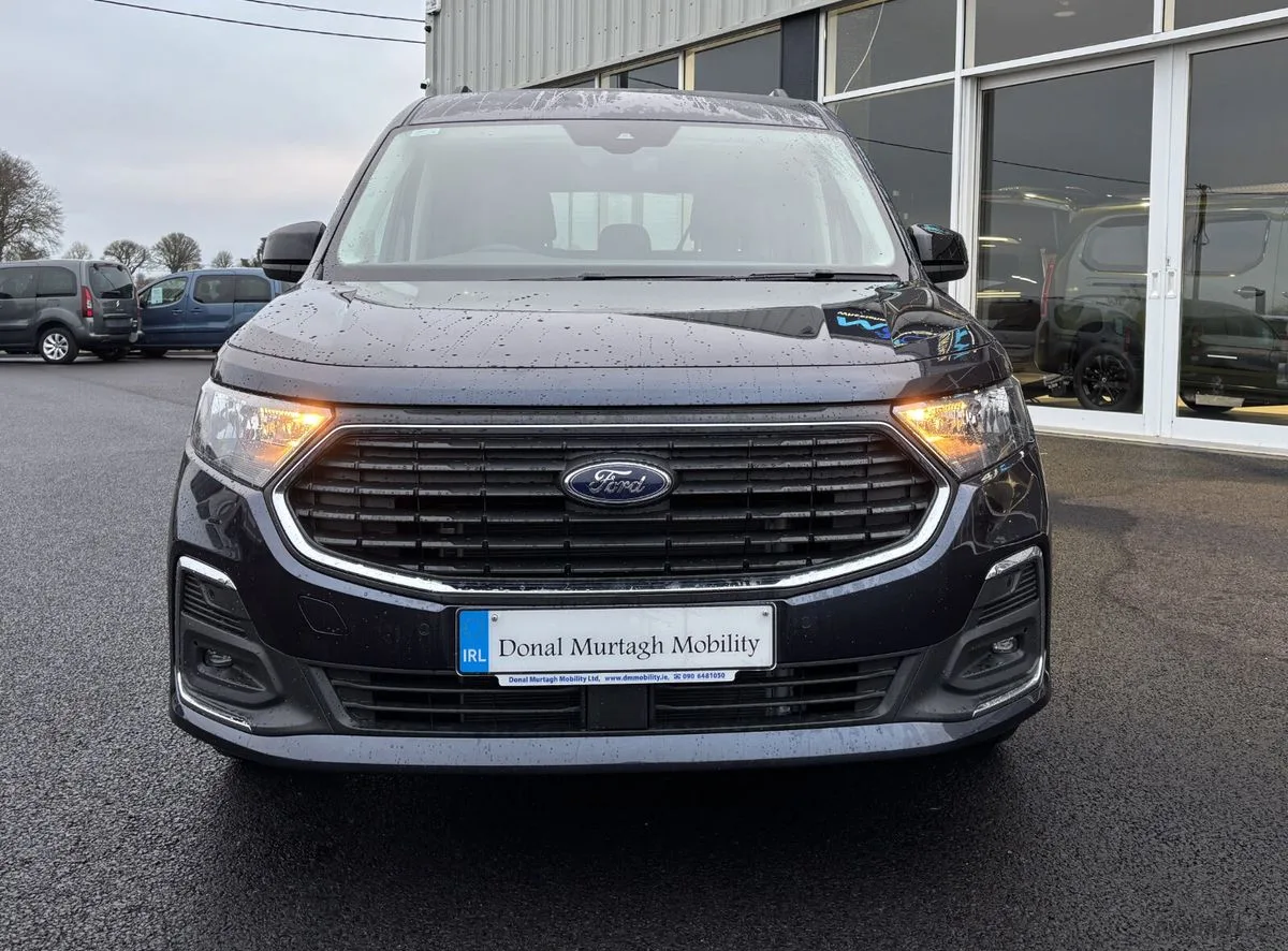 2026 Ford Tourneo Connect – photo 2