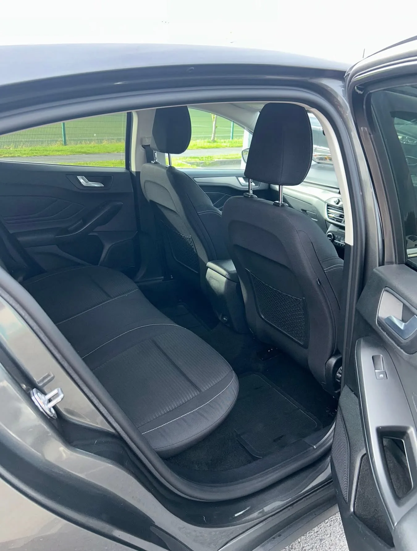 2020 Ford Focus – photo 2