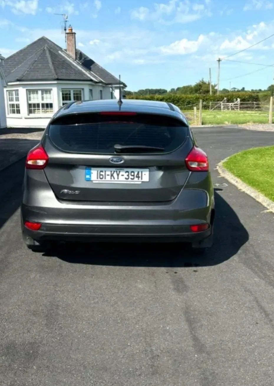 2016 Ford Focus – photo 2