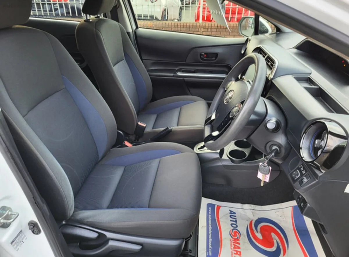 2020 Toyota Aqua – photo 14