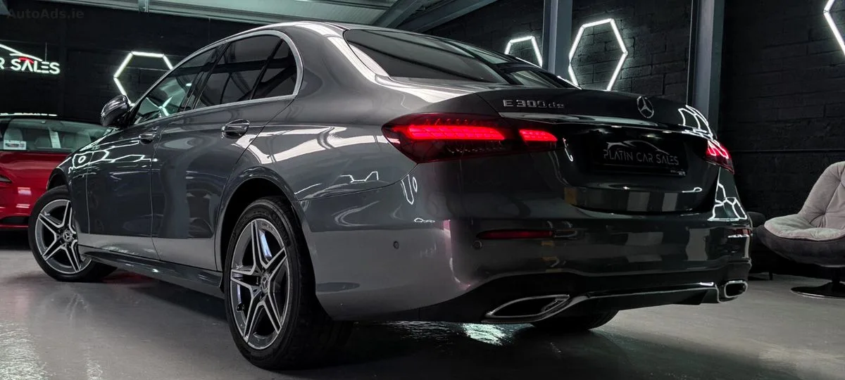 2021 Mercedes-Benz E-Class – photo 11