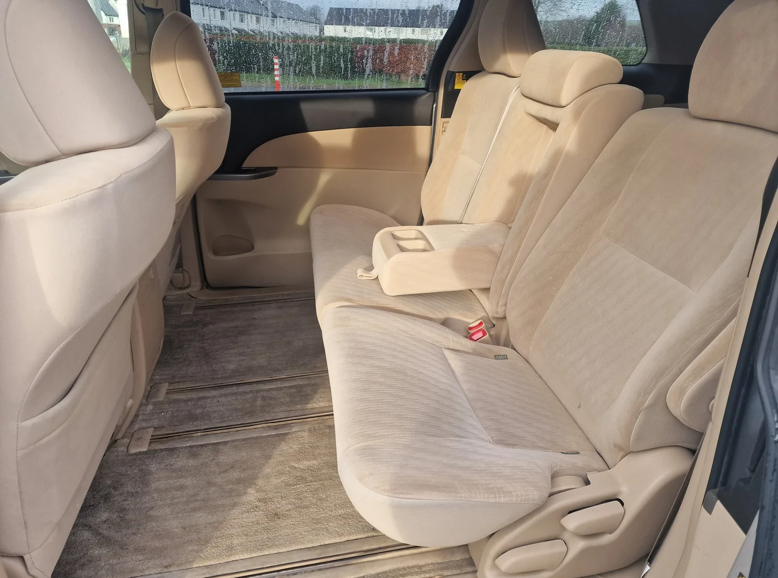 2013 Toyota Vellfire – photo 6