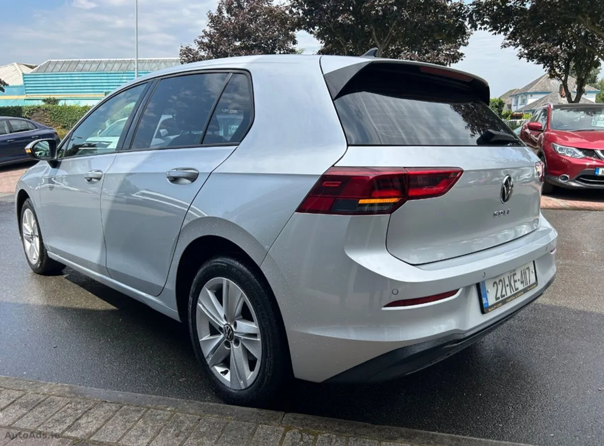 2022 Volkswagen Golf – photo 13