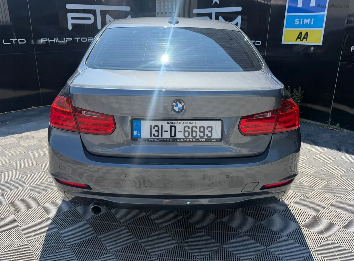 2013 BMW 3-Series – photo 9