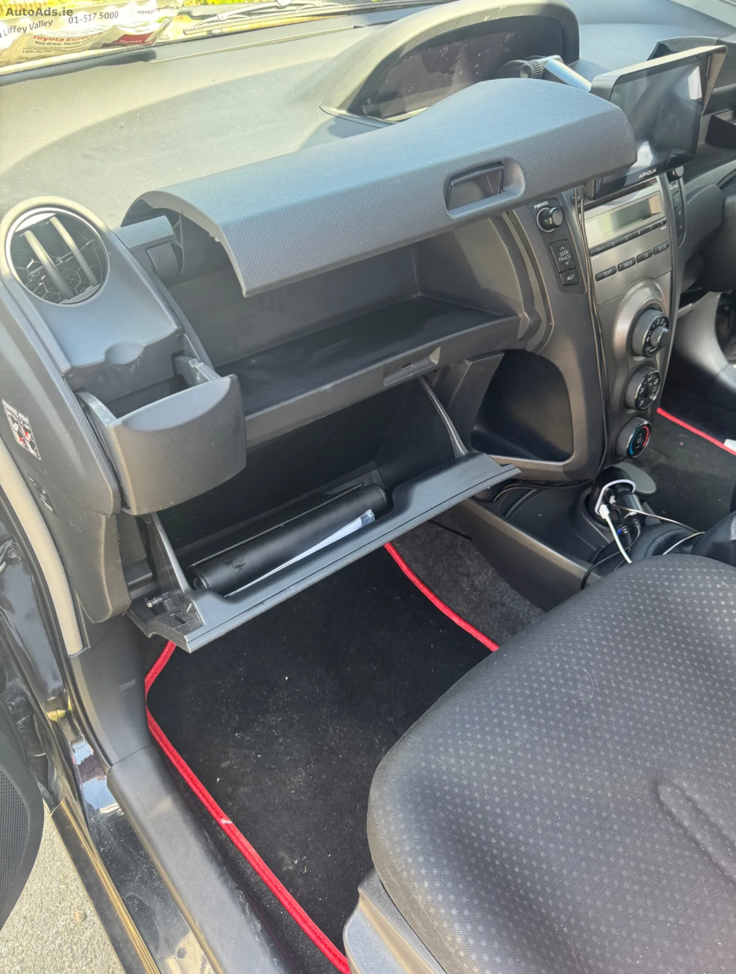 2011 Toyota Yaris – photo 7