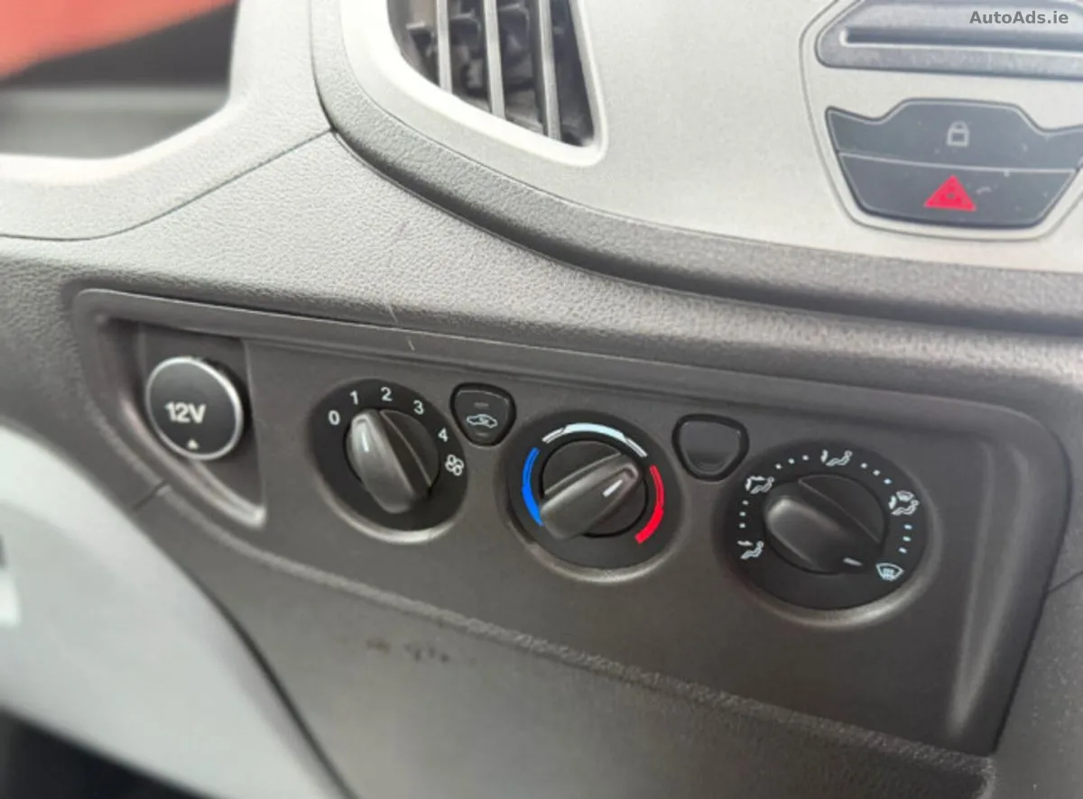 2016 Ford Transit – photo 12