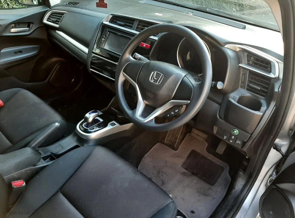 HONDA FIT HYBRID AUTOMATIC 2016 – photo 13