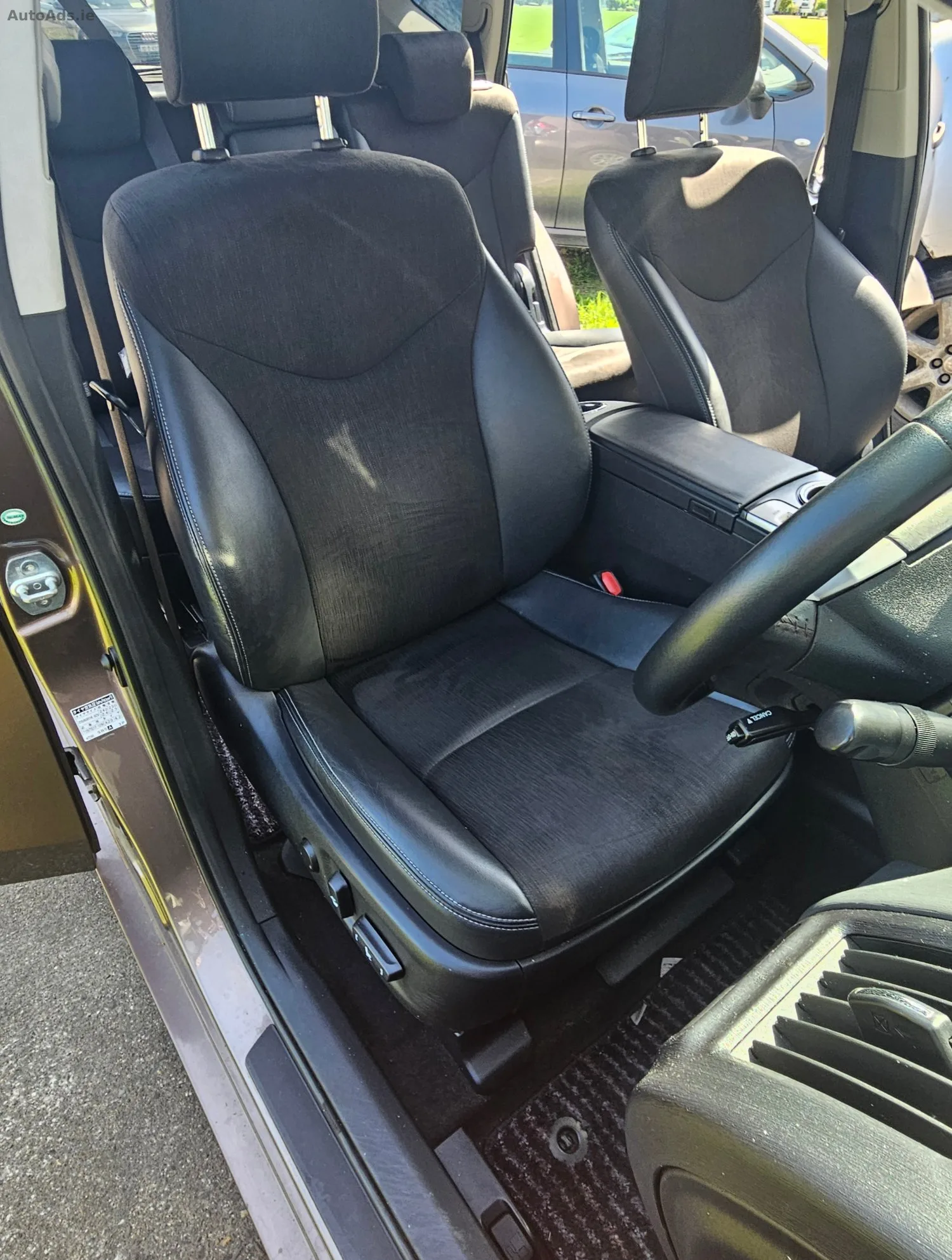 2014 Toyota Prius – photo 4