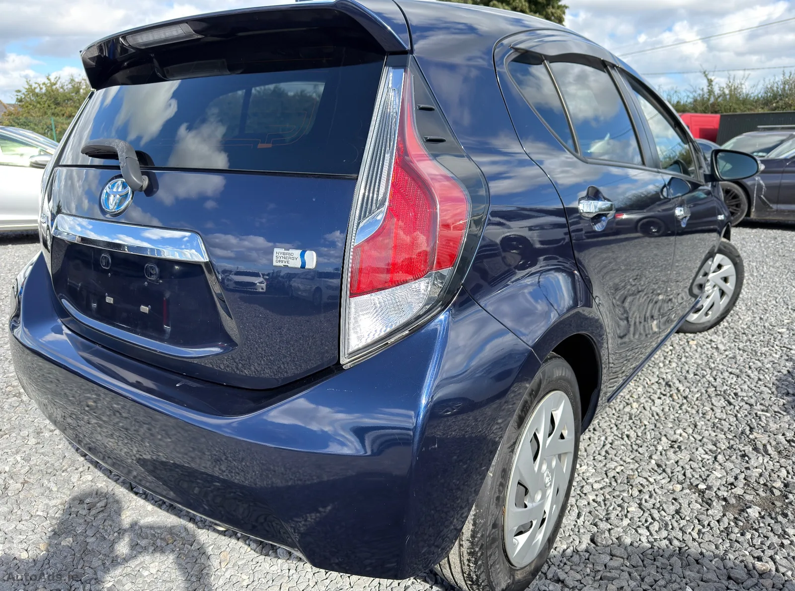 2016 Toyota Aqua – photo 5