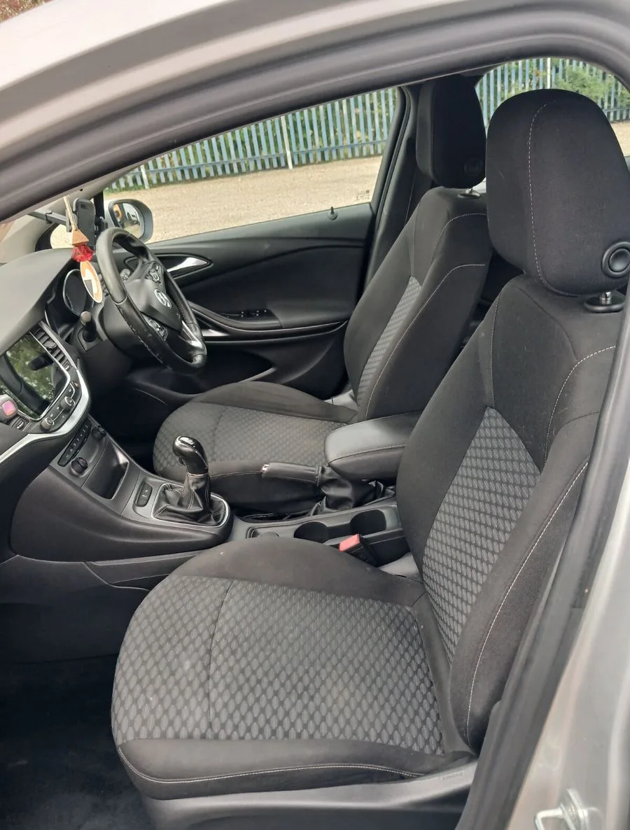 2016 Vauxhall Astra – photo 10