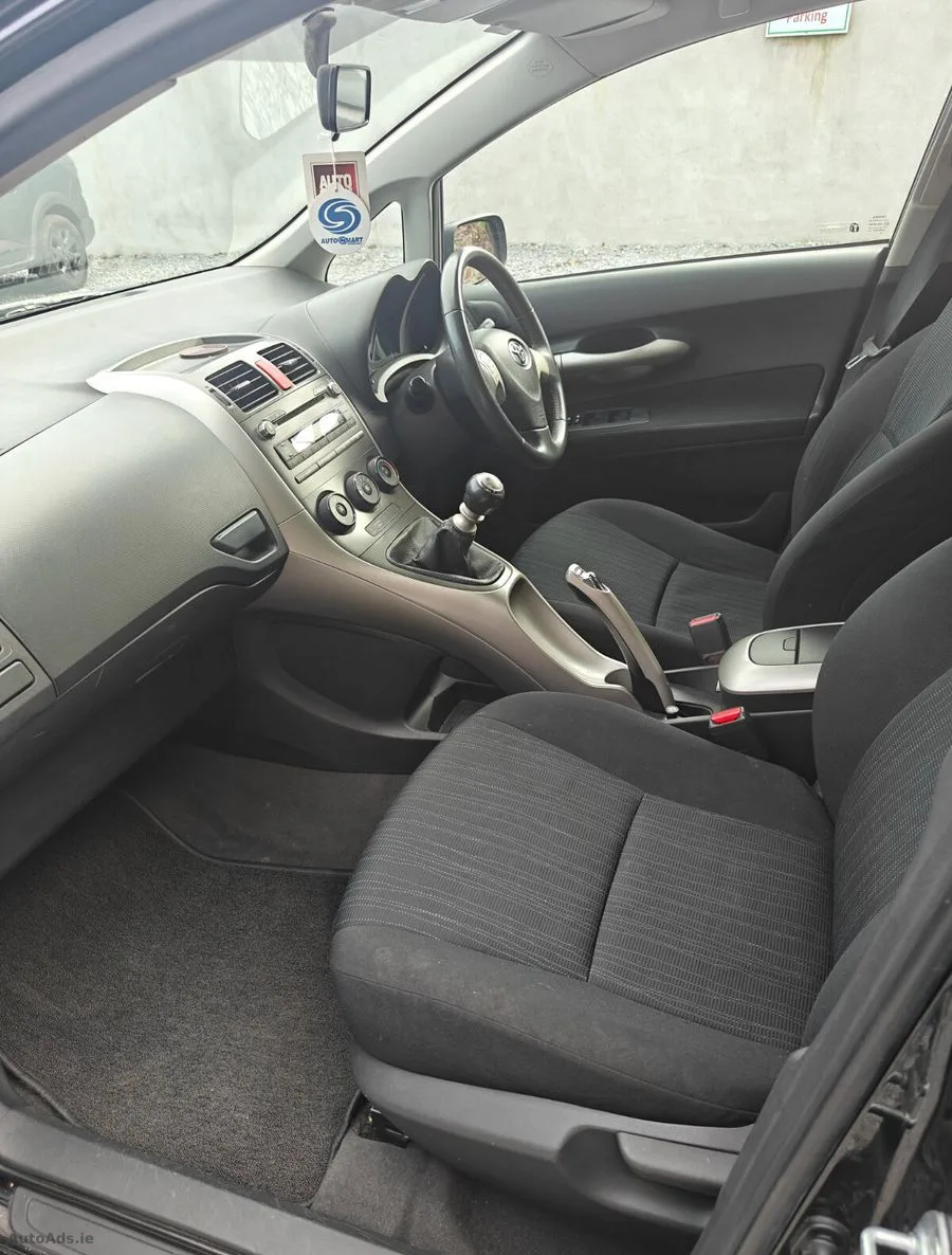 2009 Toyota Auris – photo 11