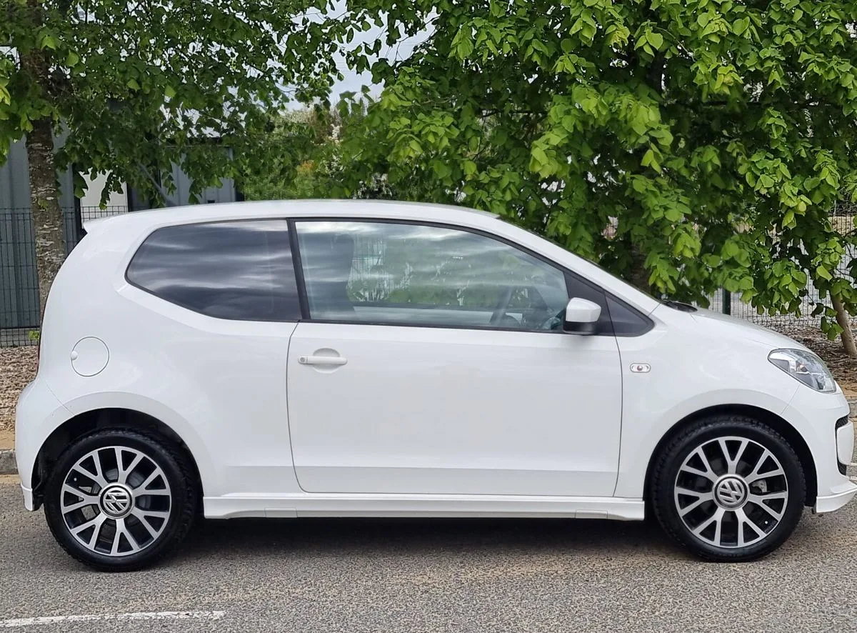 2014 Volkswagen up! – photo 7