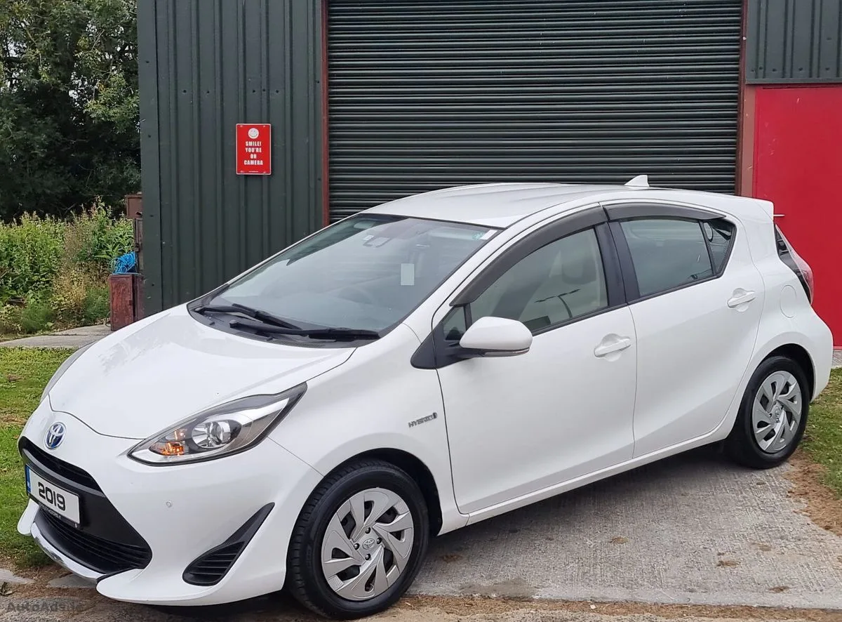 2019 Toyota Aqua – photo 8