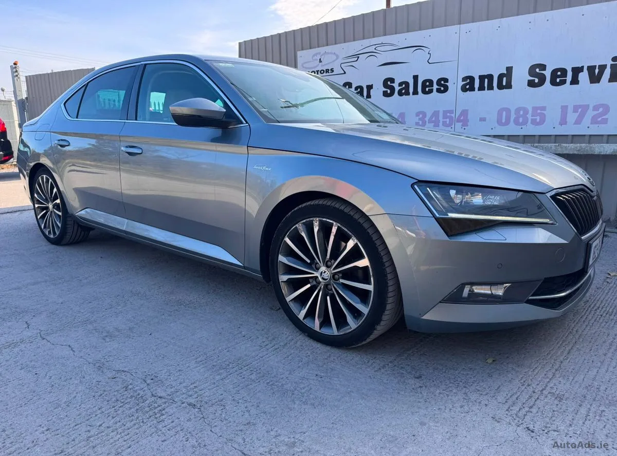2018 Skoda Superb – photo 2