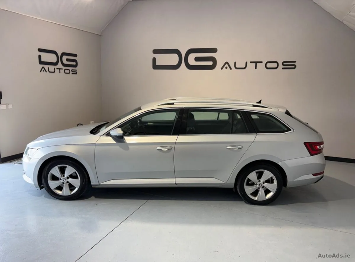 2018 Skoda Superb – photo 1