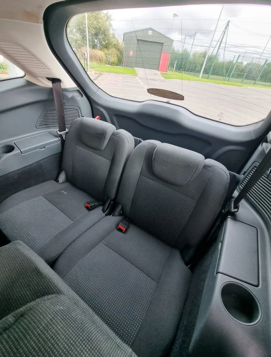 2014 Ford Grand C-Max – photo 16
