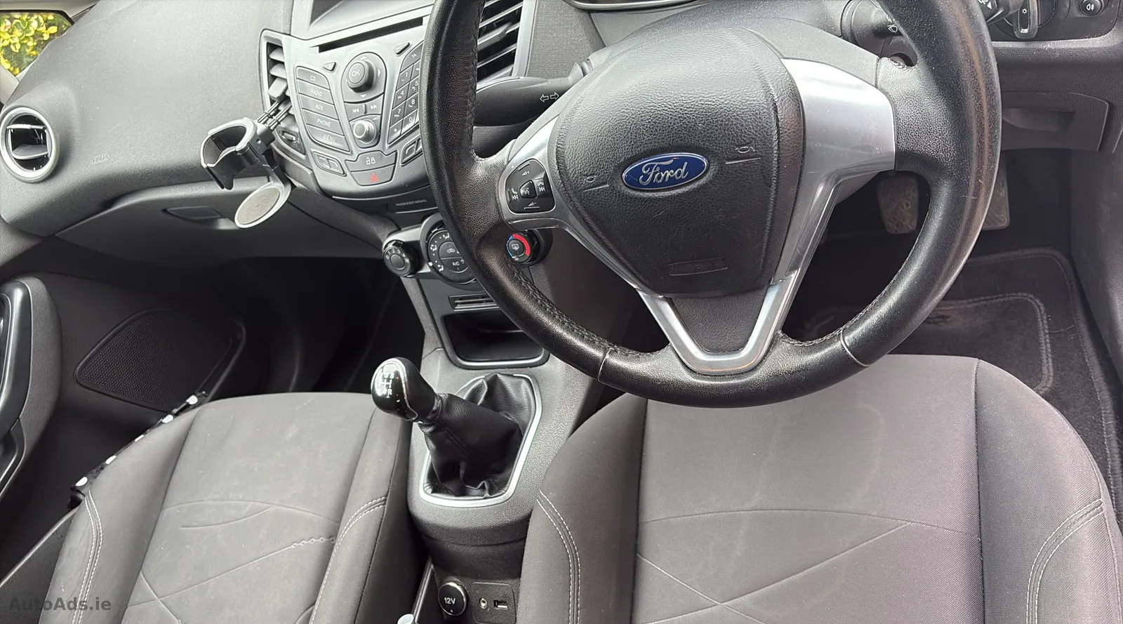2014 Ford Fiesta – photo 5