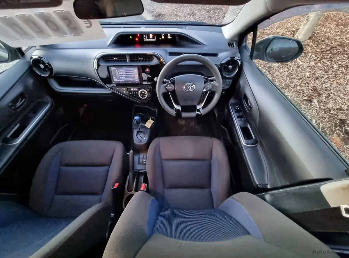 2020 Toyota Aqua – photo 13