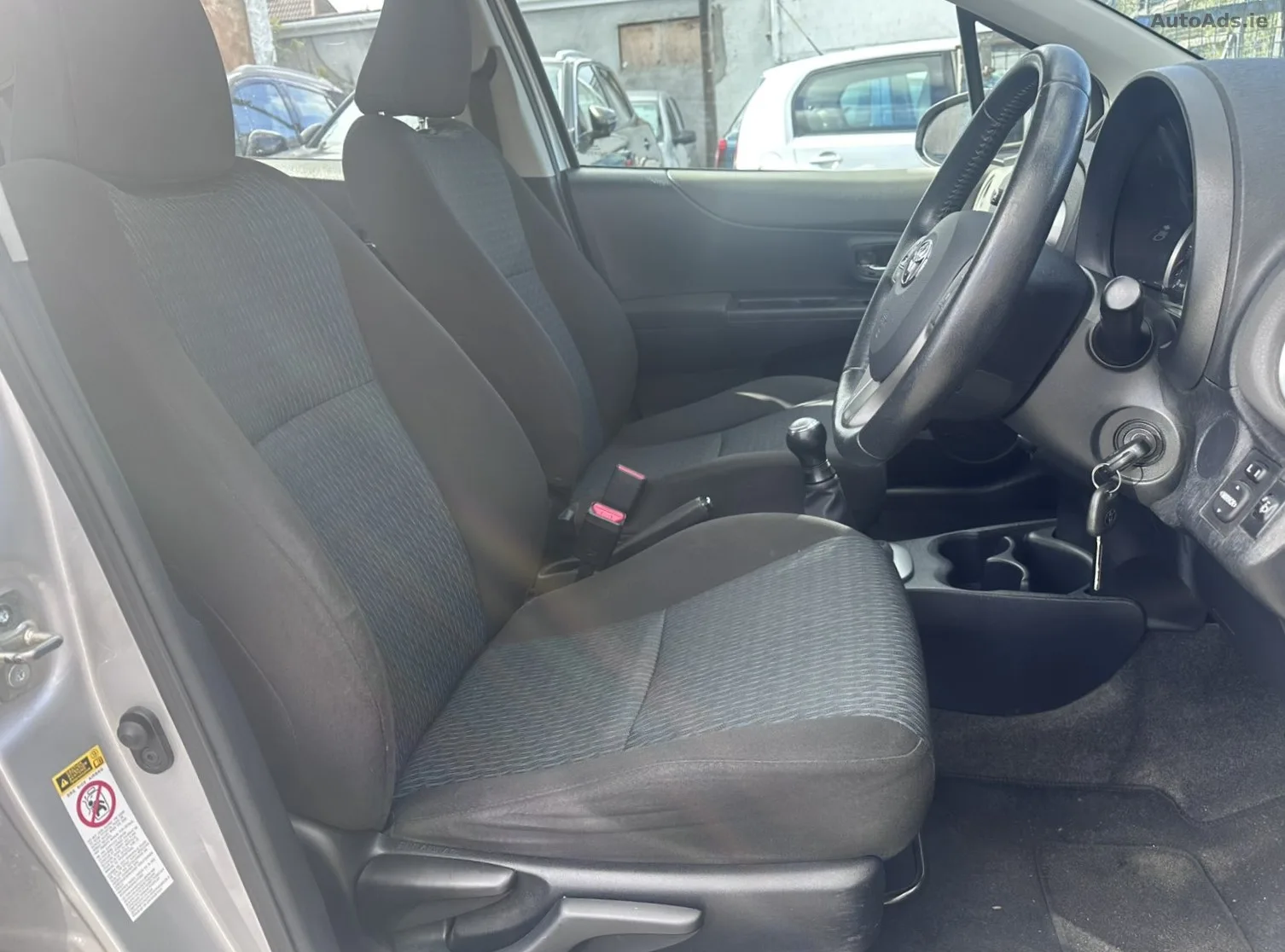 2012 Toyota Yaris – photo 7