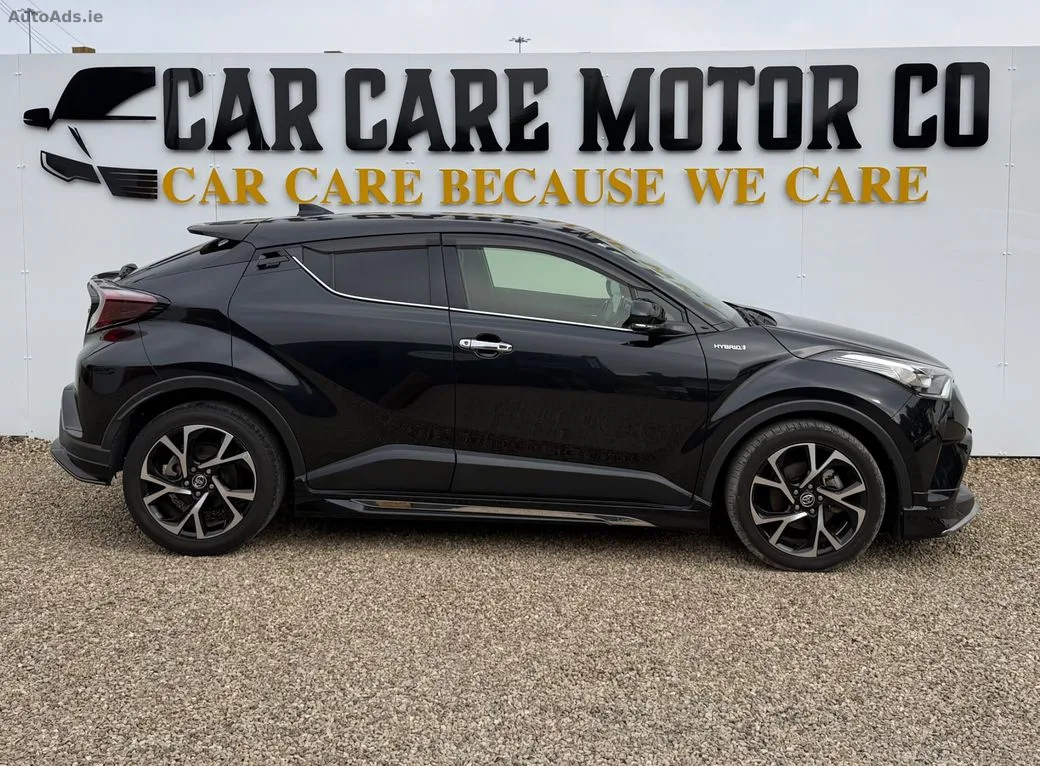 2017 Toyota C-HR – photo 2
