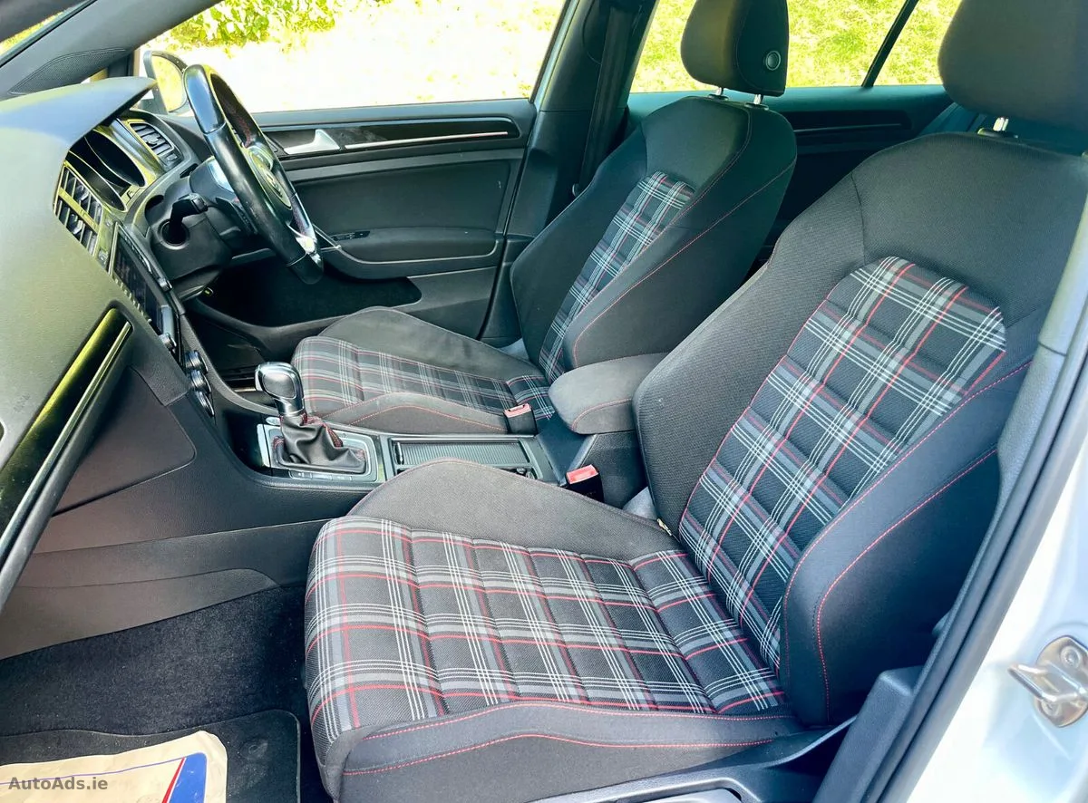 2015 Volkswagen Golf – photo 13
