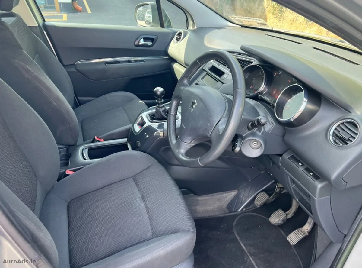 2012 Peugeot 5008 – photo 18