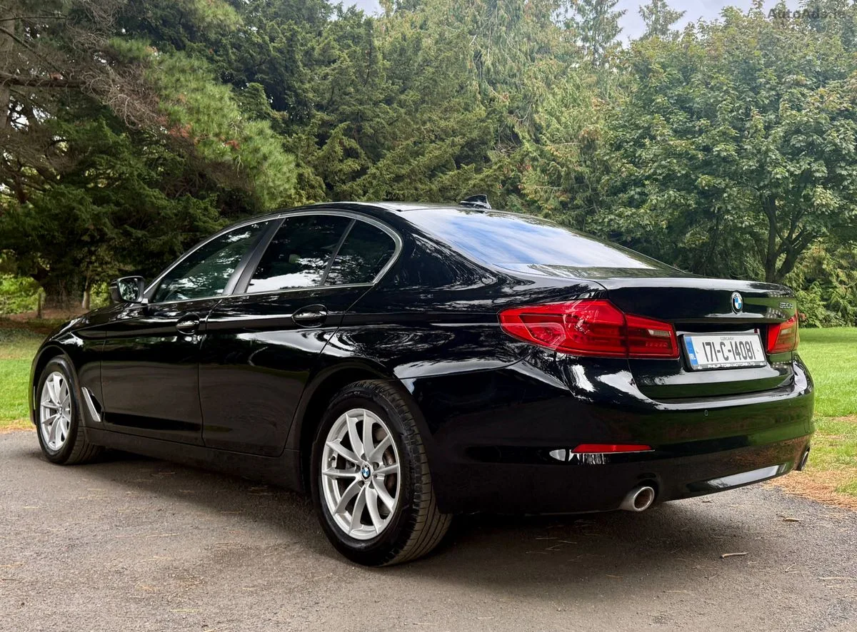 2017 BMW 5-Series – photo 8