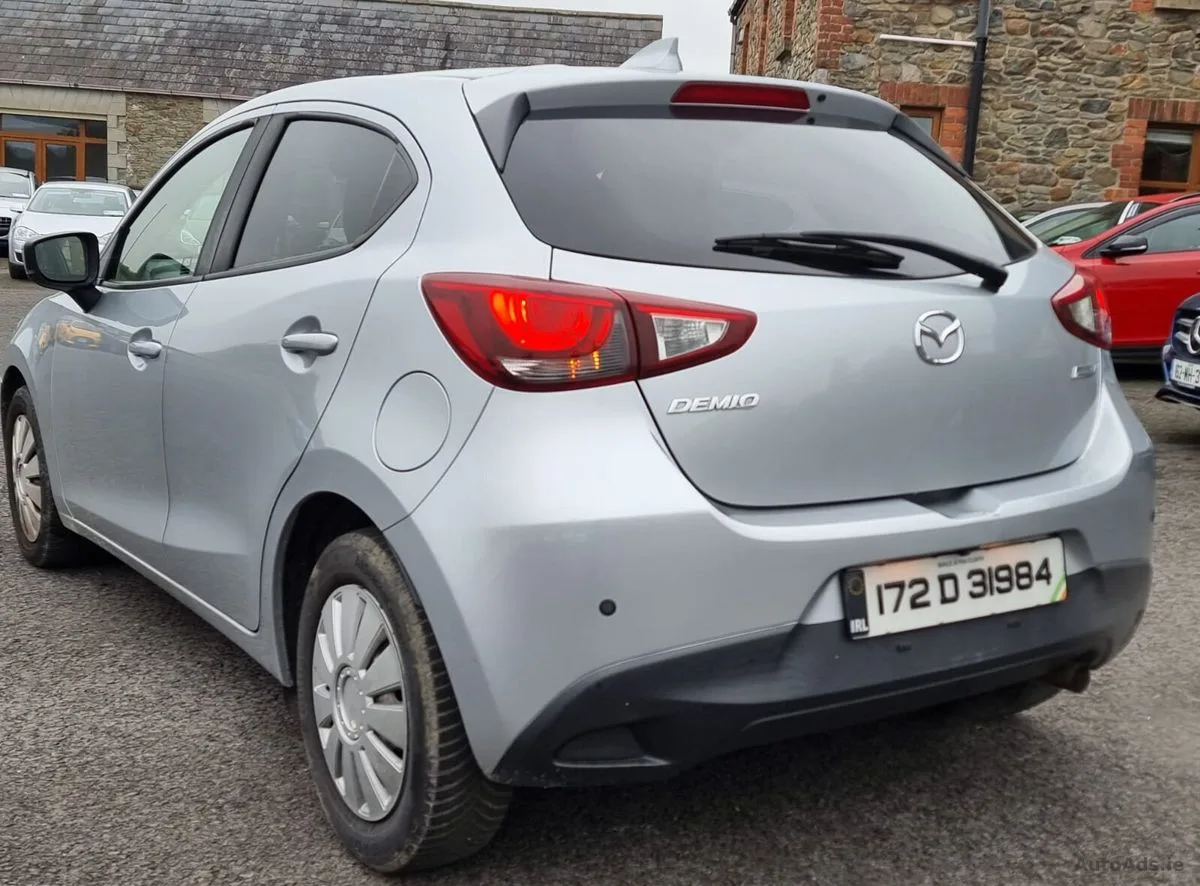 2017 Mazda Demio – photo 3