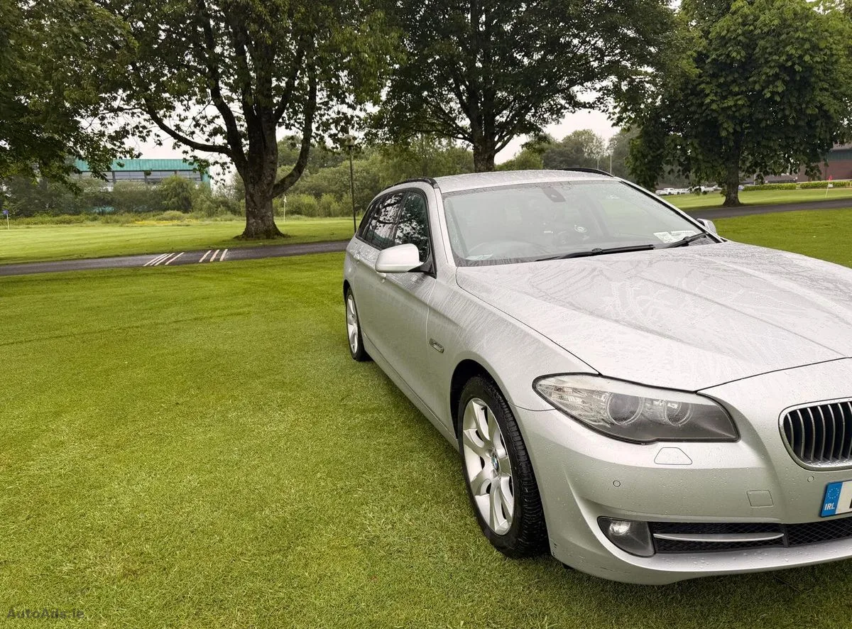 2012 BMW 5-Series – photo 3