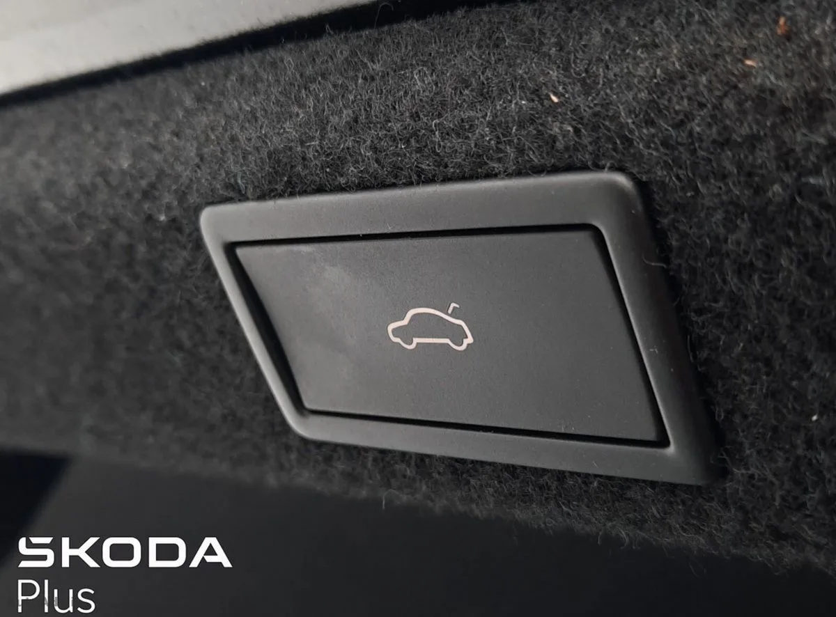 2023 Skoda Superb – photo 4