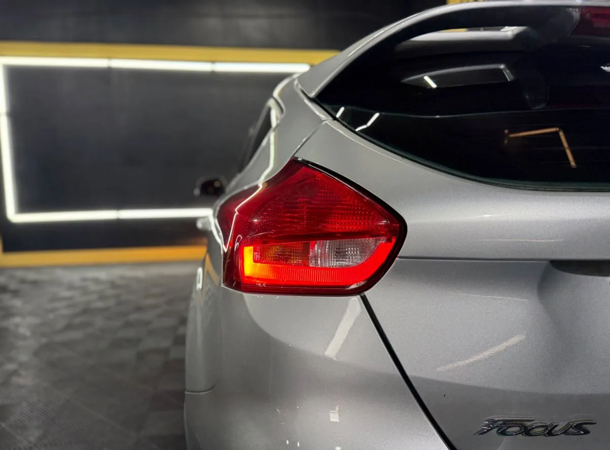 2017 Ford Focus – photo 12