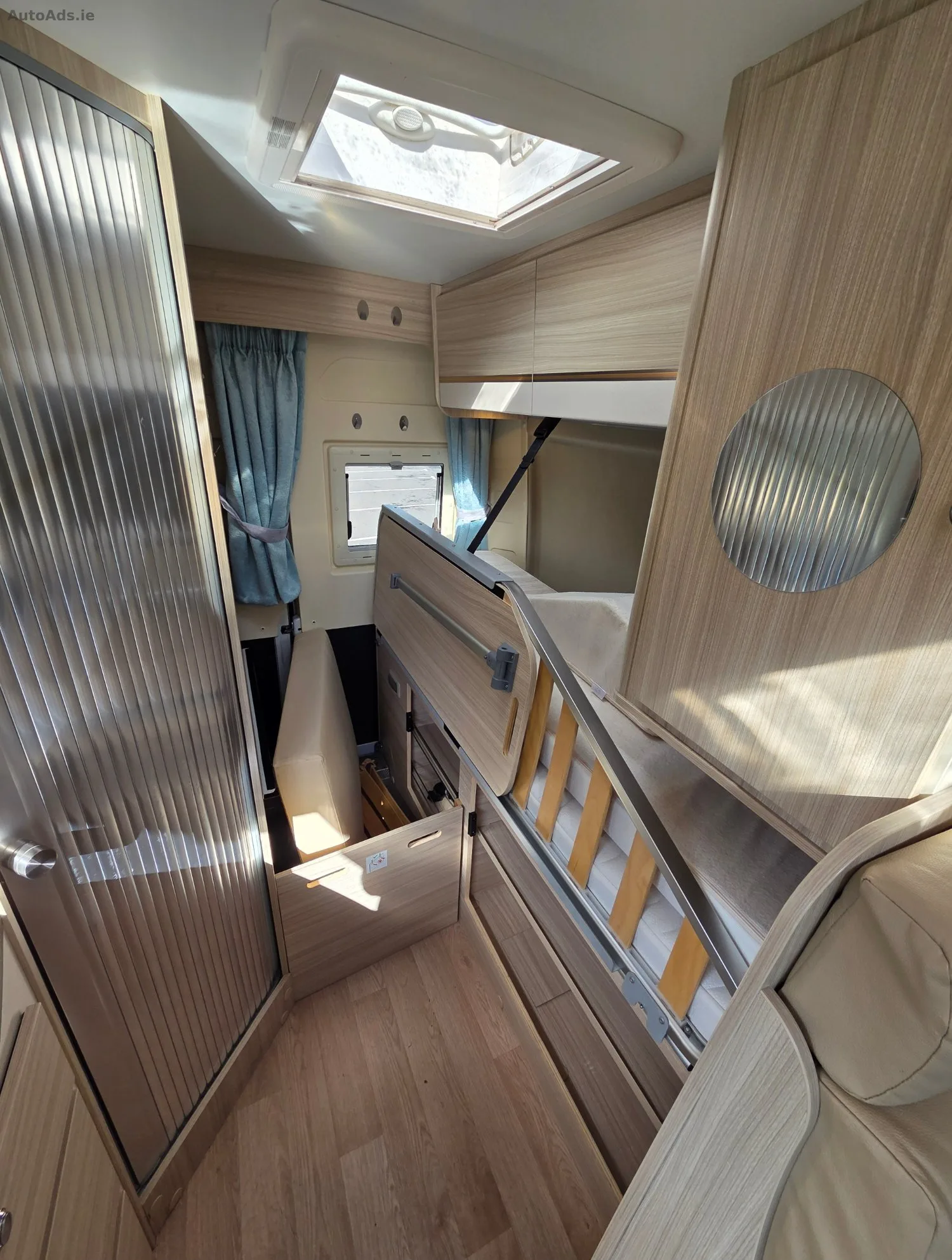 2020 Rapido 2020 RAPIDO DREAMER D42 FRENCH BED – photo 16