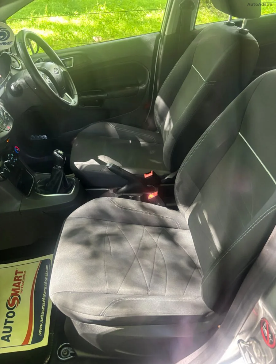 2013 Ford Fiesta – photo 13