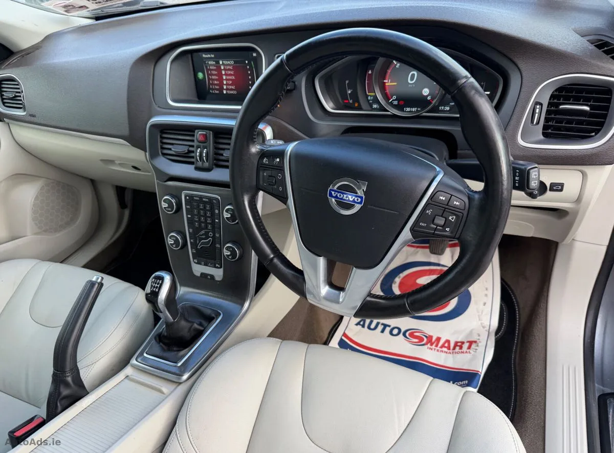 2015 Volvo V40 – photo 11