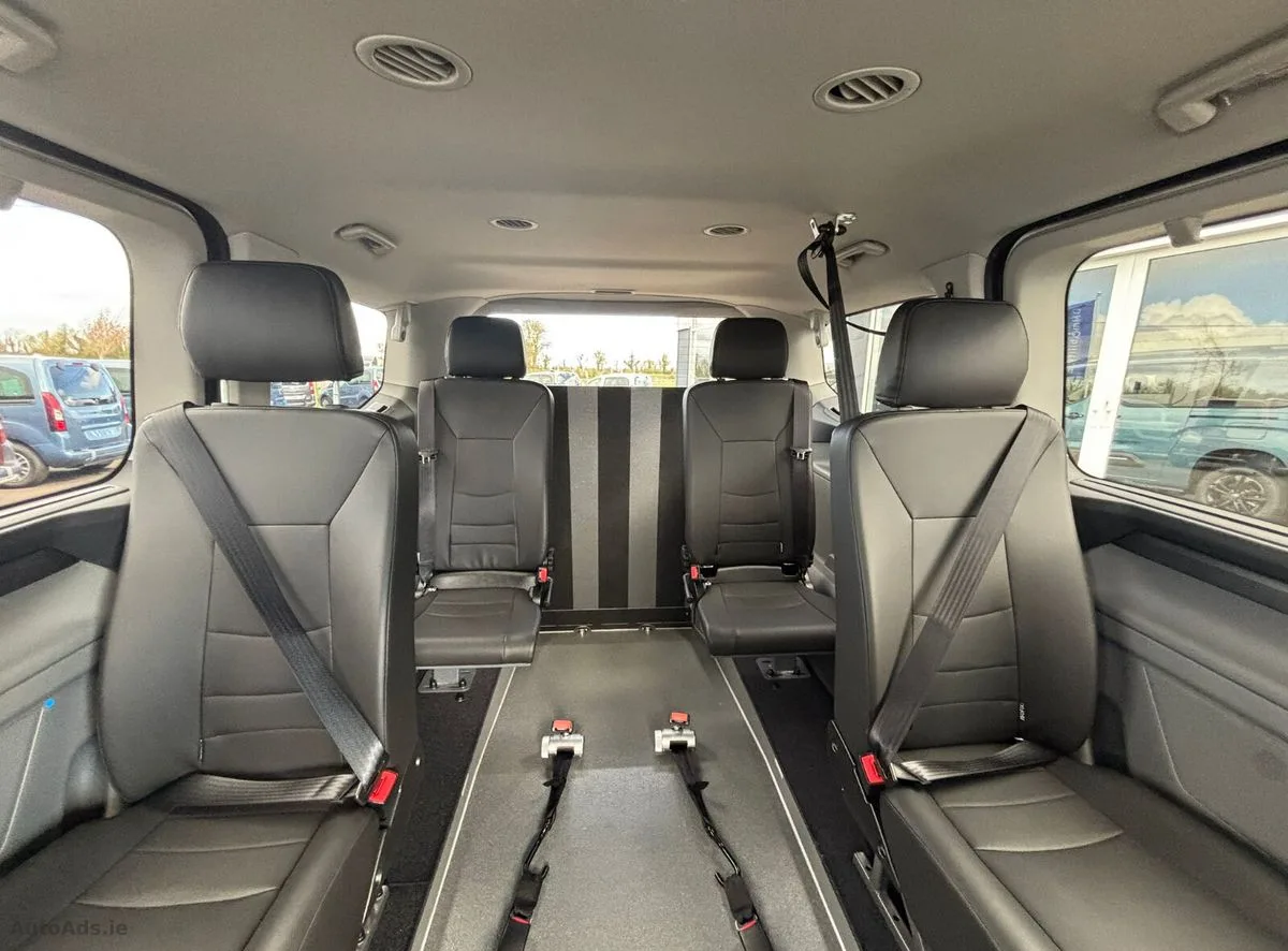 2026 Ford Tourneo Custom – photo 15