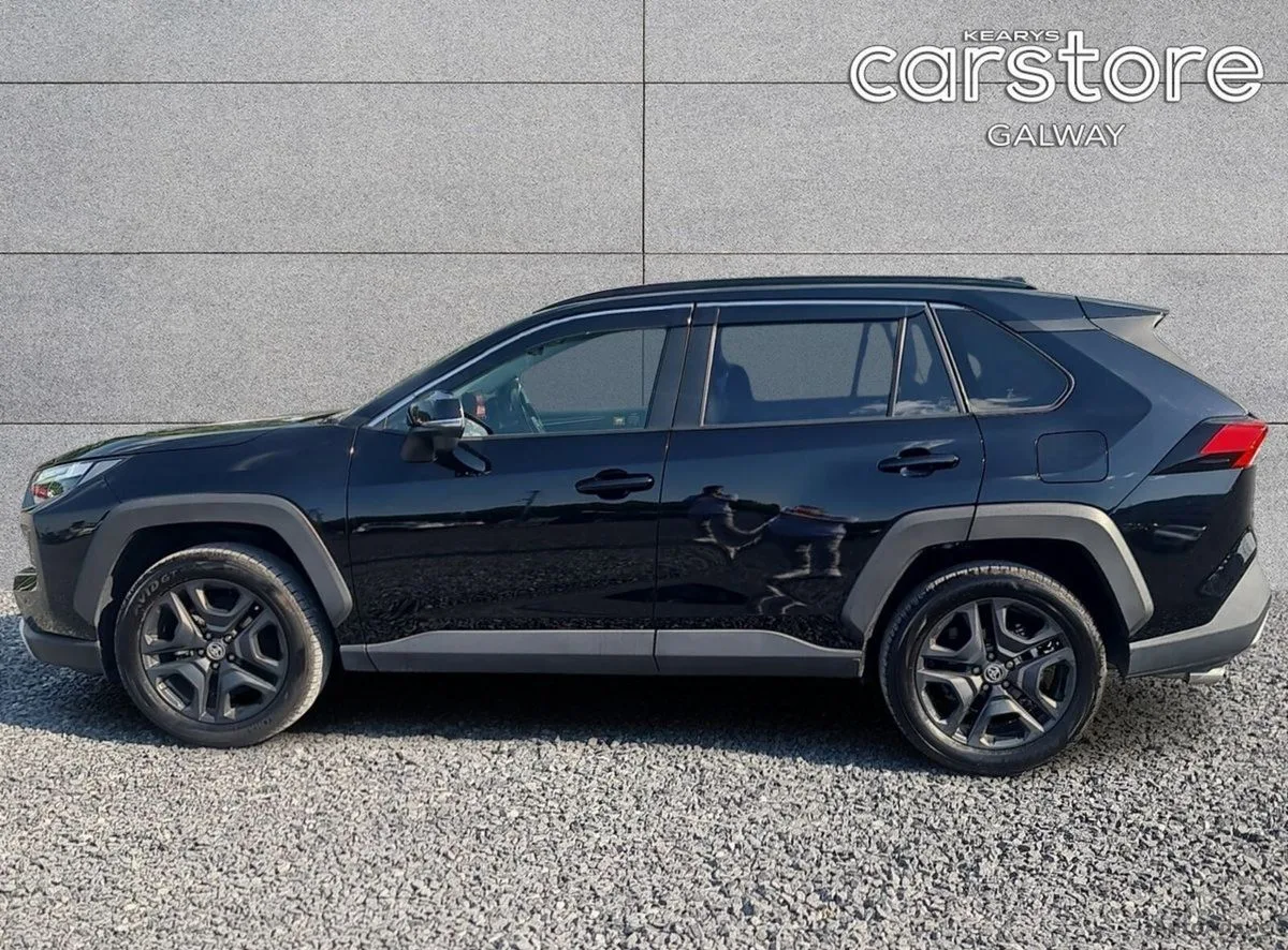 2023 Toyota RAV4 – photo 6