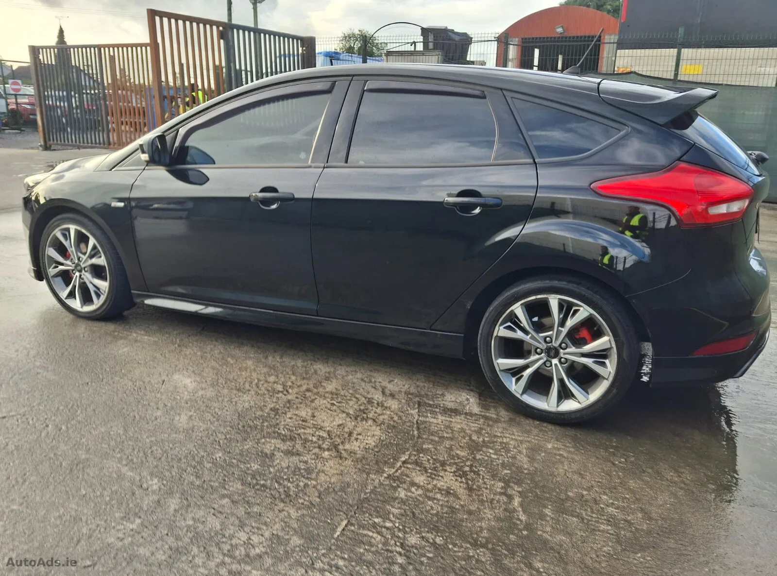2017 Ford Focus – photo 4