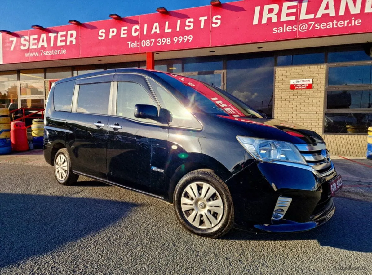 2013 Nissan Serena – photo 2