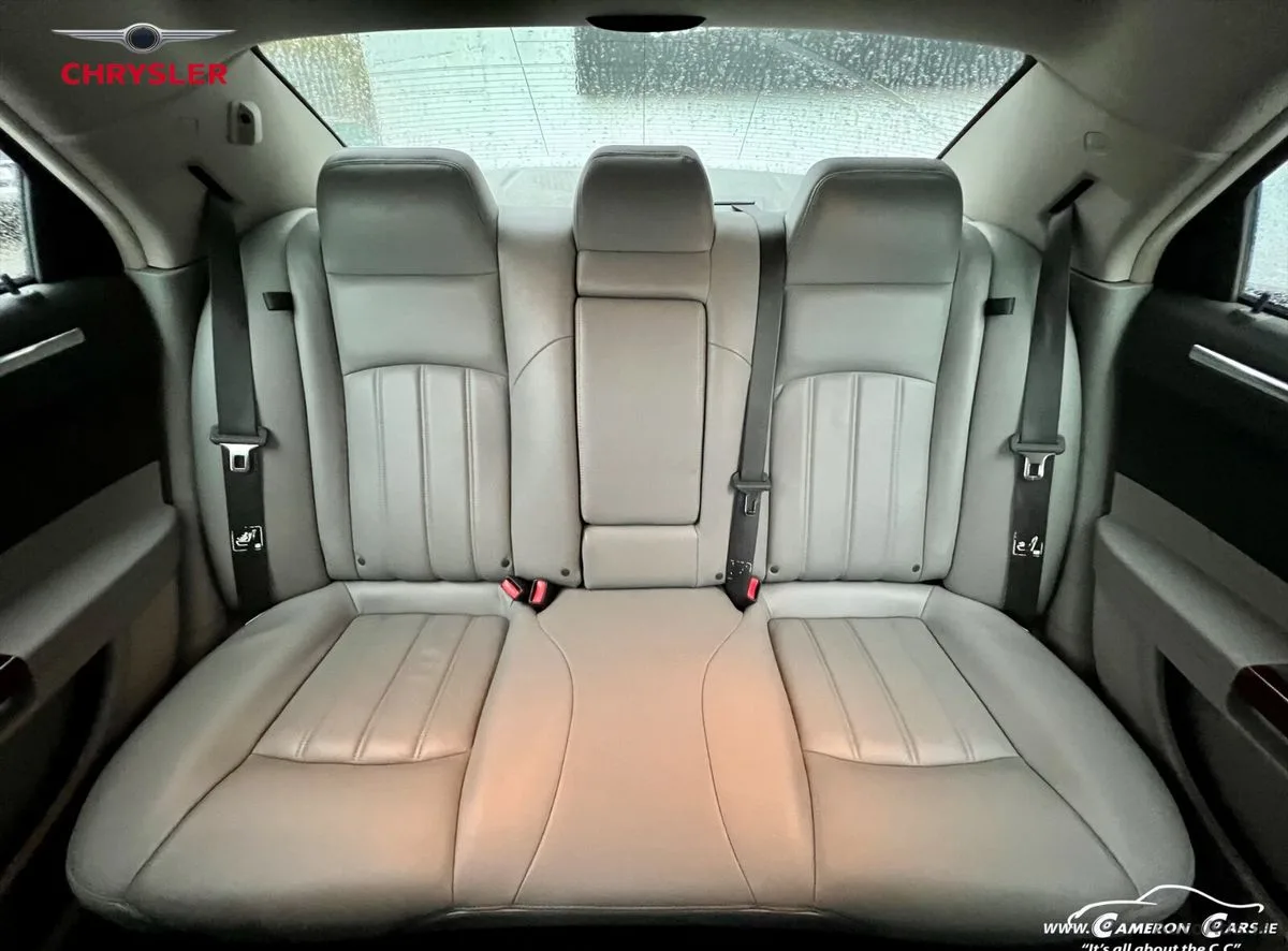 2006 Chrysler 300C – photo 8