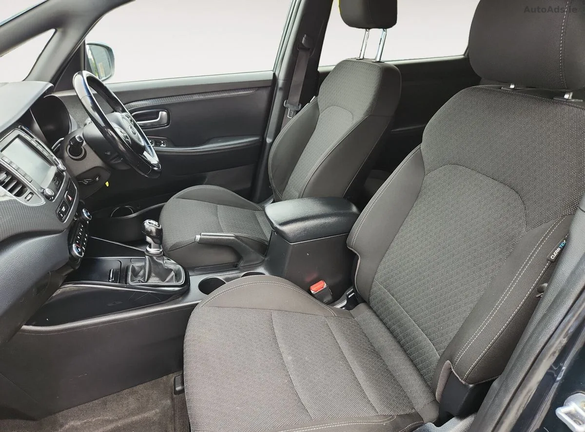 2017 Kia Carens – photo 10