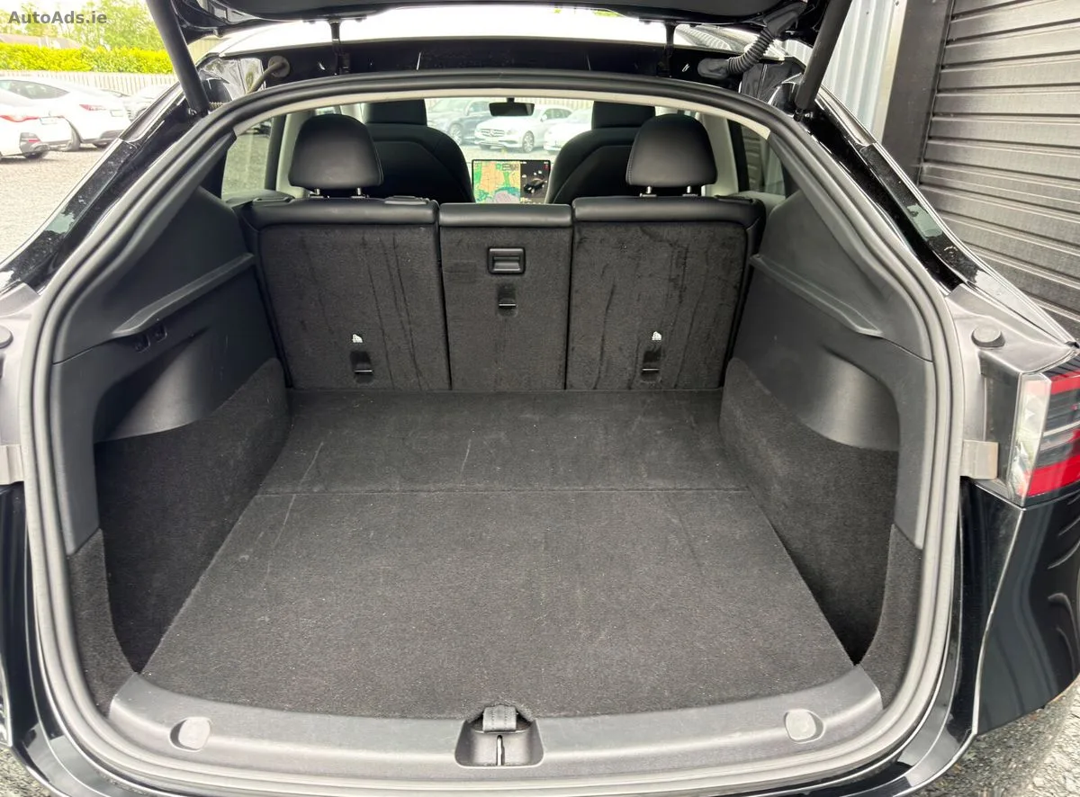 2024 Tesla Model Y – photo 19