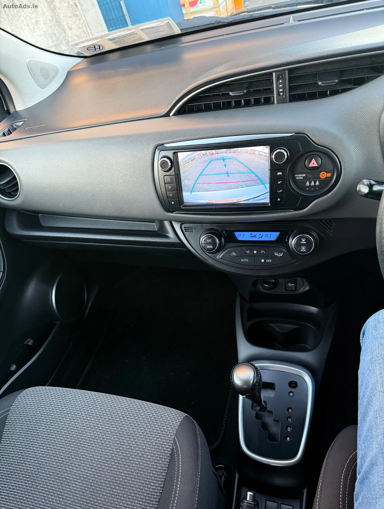 2014 Toyota Yaris – photo 5