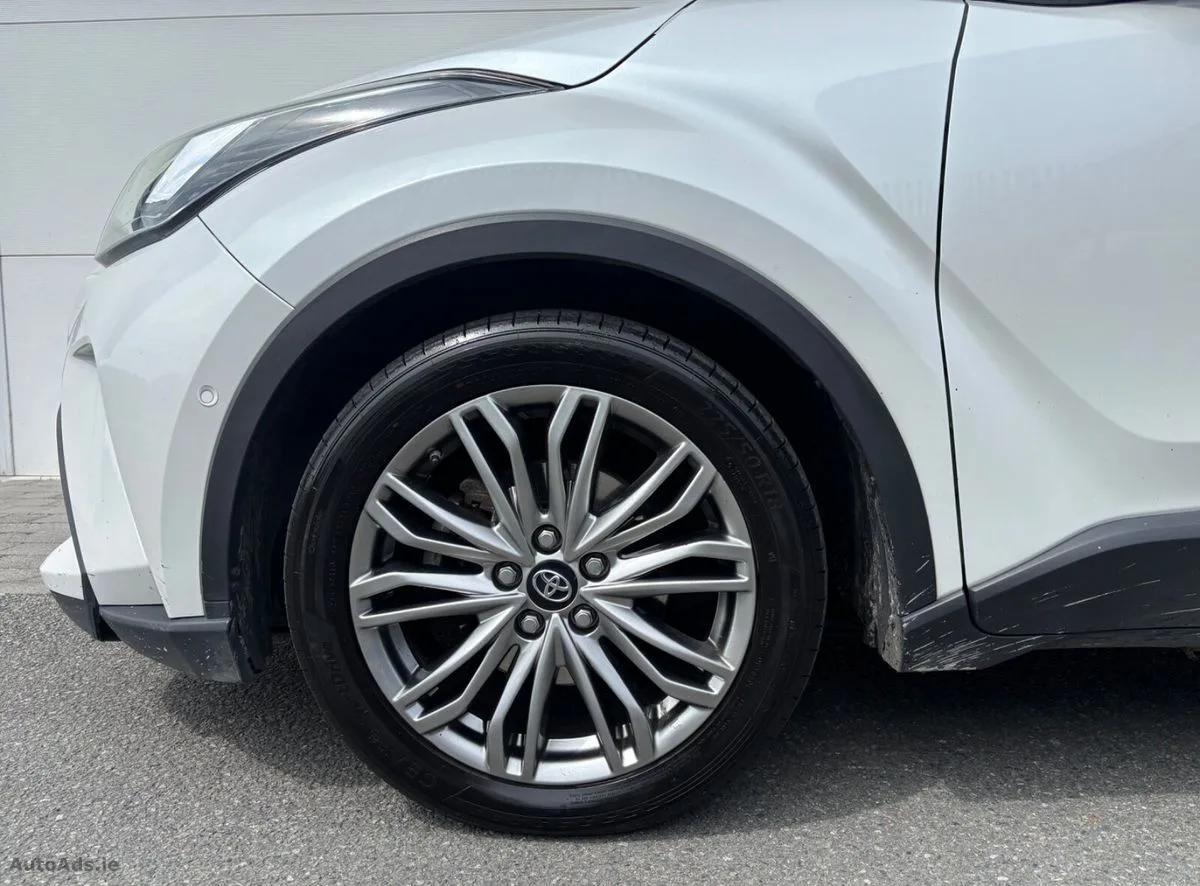 2022 Toyota C-HR – photo 11