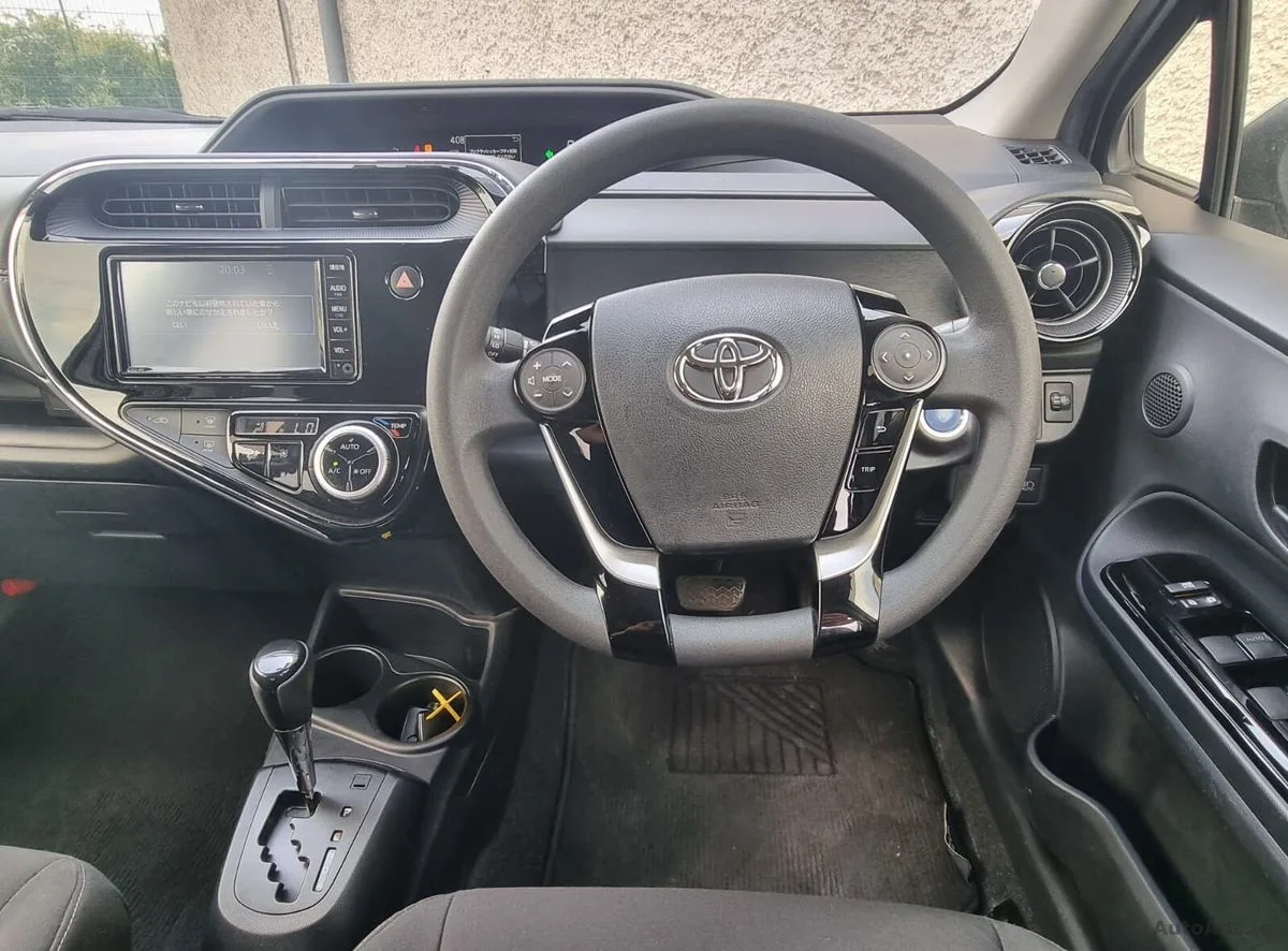 2020 Toyota Aqua – photo 17