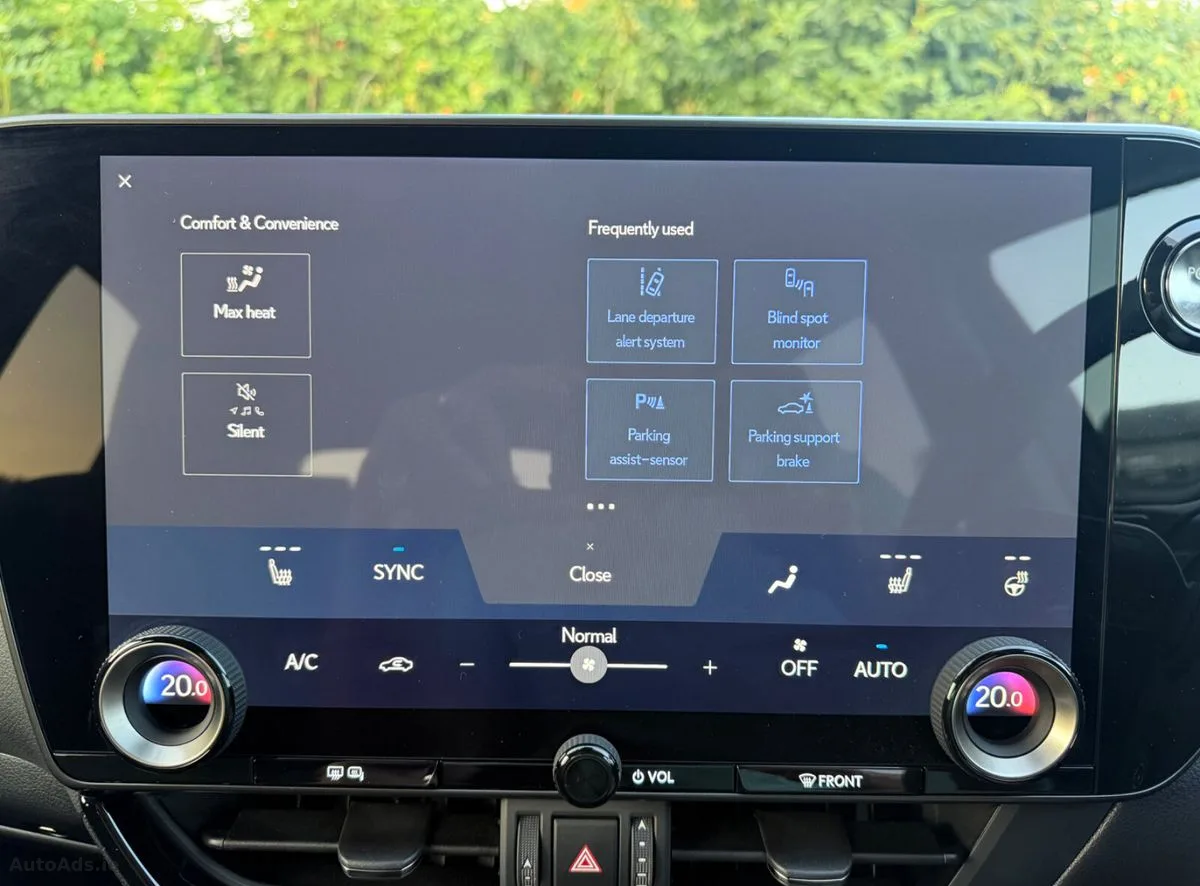 2025 Lexus NX 450h+ – photo 16