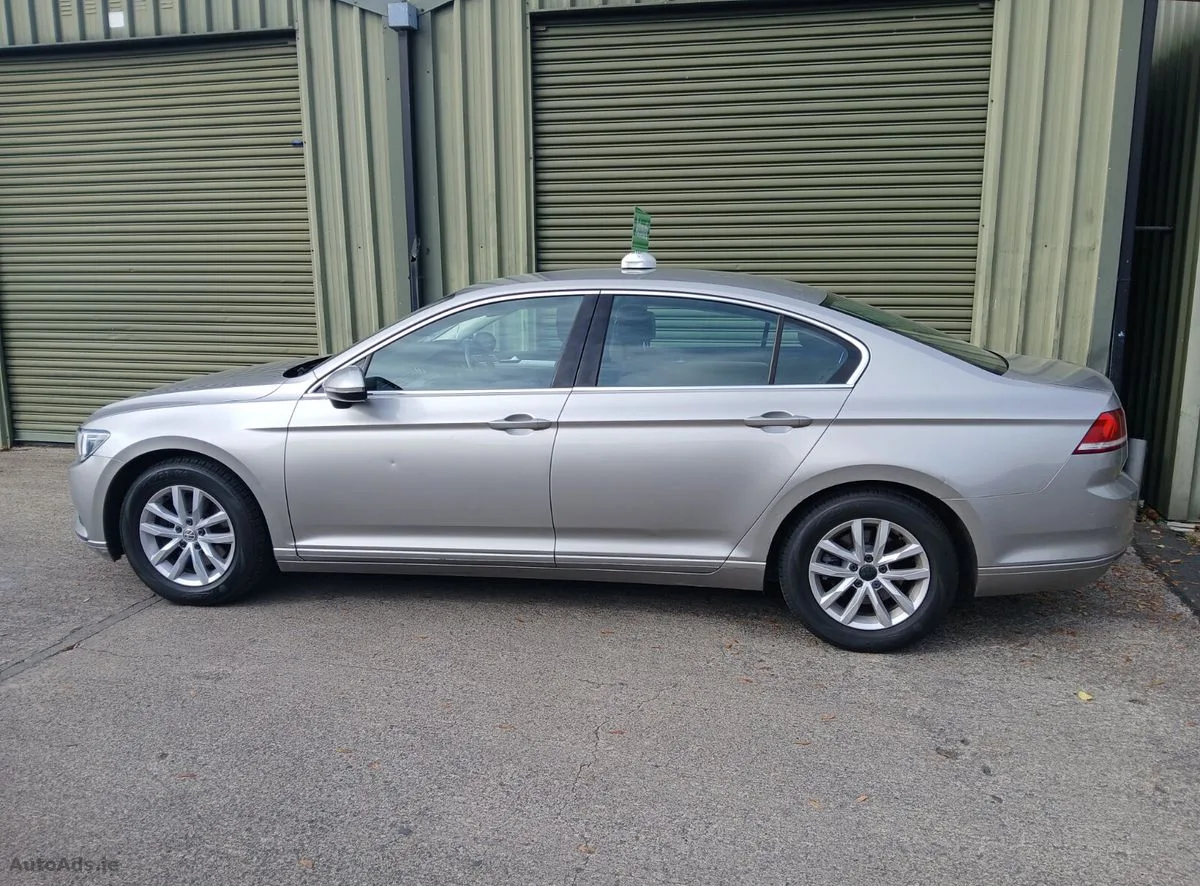 2015 Volkswagen Passat – photo 2