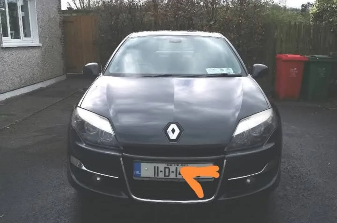 2011 Renault Laguna – photo 1