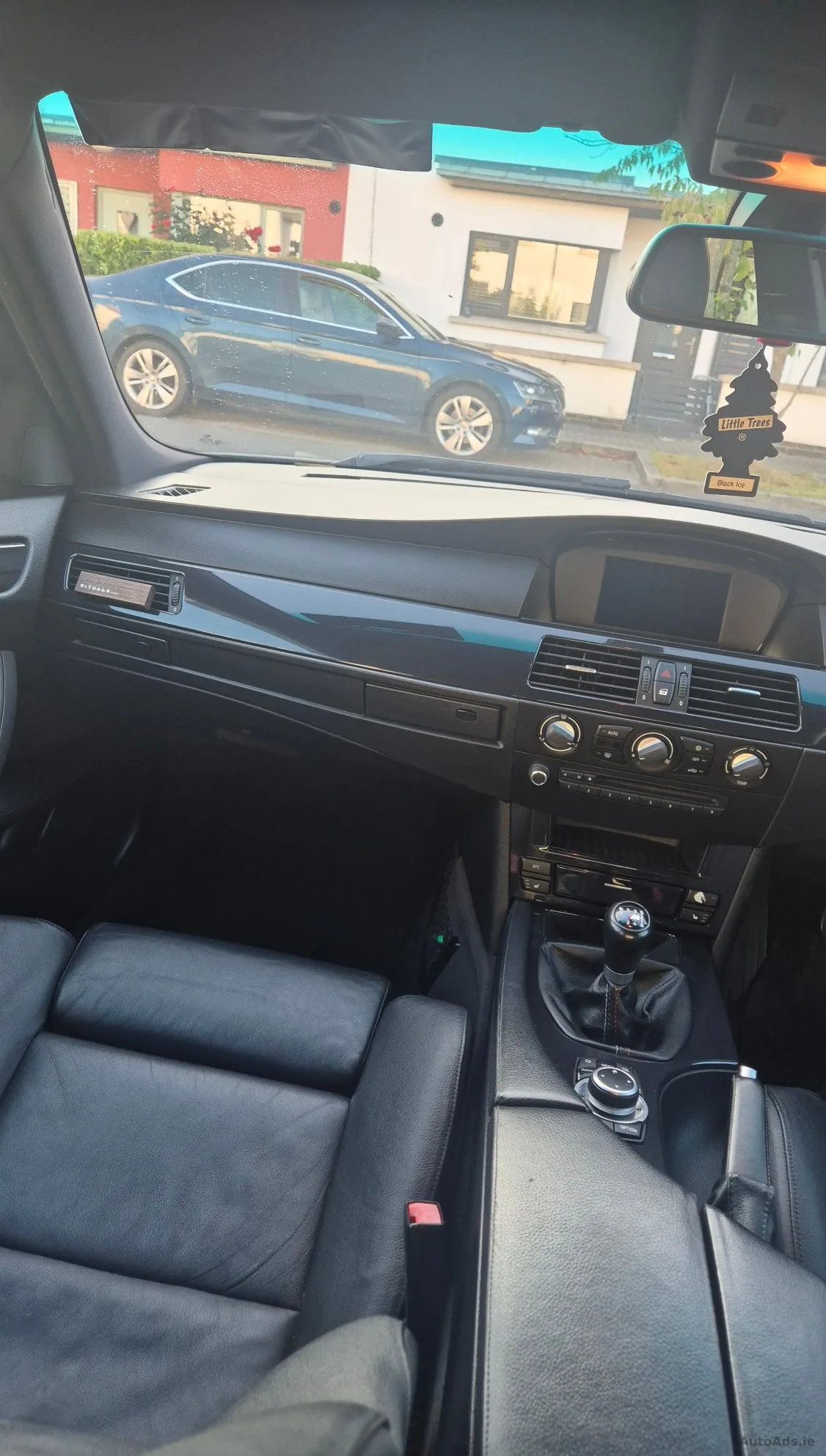 2010 BMW 5 Series – photo 7